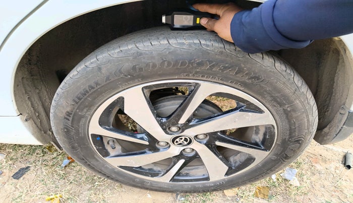 2022 Toyota Glanza G, Petrol, Manual, 85,382 km, tyre