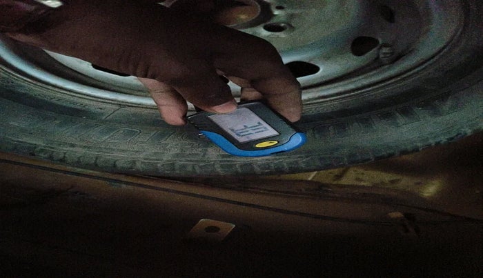 2018 Tata Tiago XM PETROL, Petrol, Manual, 37,642 km, tyre