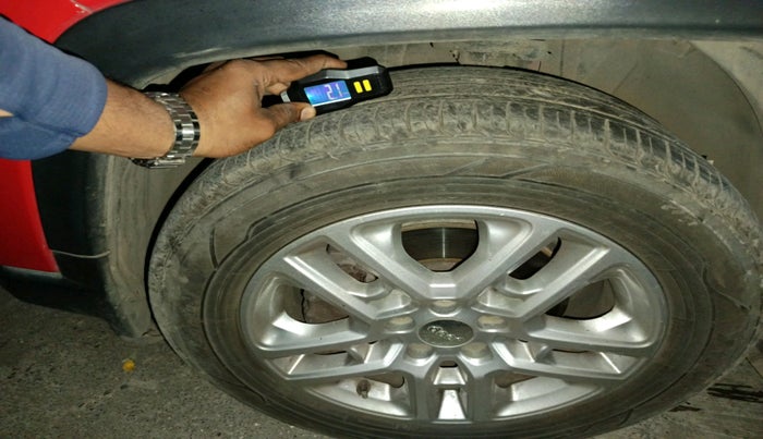 2017 Jeep Compass LIMITED 2.0 DIESEL, Diesel, Manual, 1,64,222 km, tyre