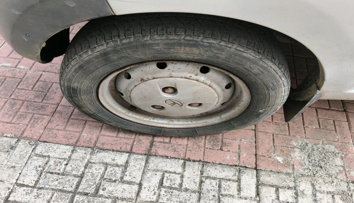 2014 Tata Nano CX, Petrol, Manual, 79,095 km, tyre