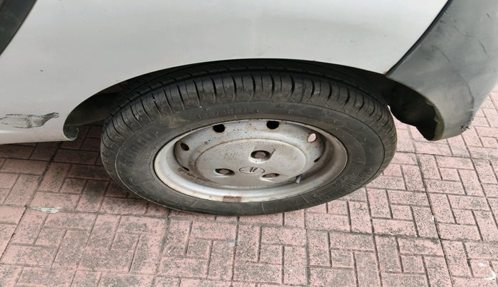 2014 Tata Nano CX, Petrol, Manual, 79,095 km, tyre