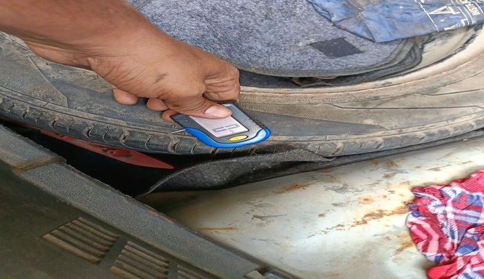 2017 Hyundai Verna 1.6 CRDI SX, Diesel, Manual, 1,95,000 km, tyre