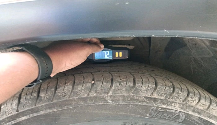 2018 Maruti Vitara Brezza ZDI, Diesel, Manual, 21,018 km, tyre