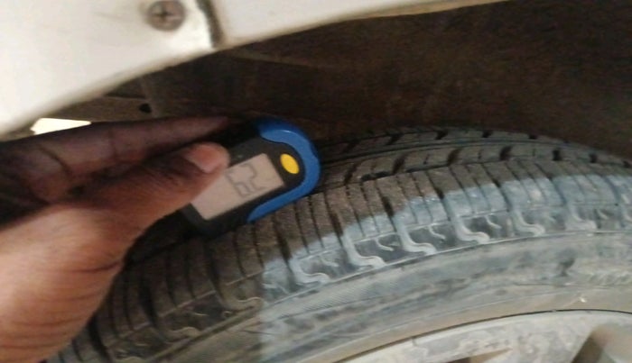 2015 Maruti Wagon R Stingray VXI, Petrol, Manual, 74,392 km, tyre