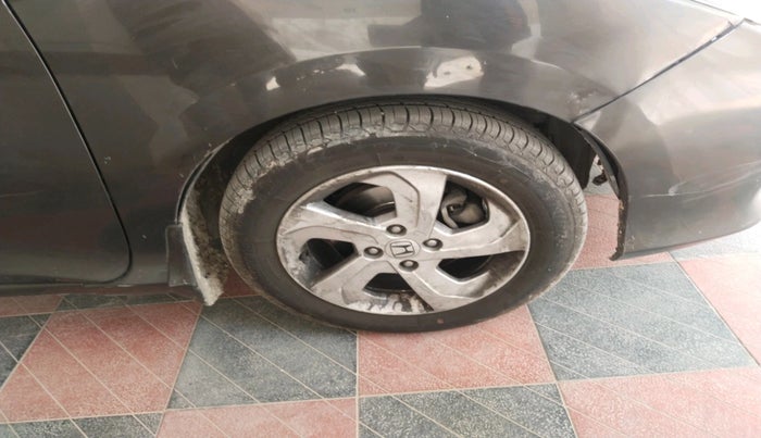 2015 Honda City 1.5L I-DTEC VX, Diesel, Manual, 1,17,479 km, tyre