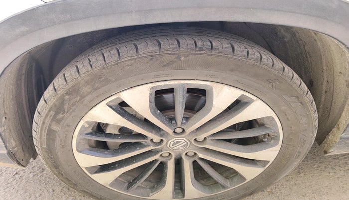 2021 MG HECTOR SHARP 2.0 DIESEL, Diesel, Manual, 96,609 km, tyre