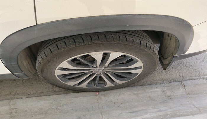 2021 MG HECTOR SHARP 2.0 DIESEL, Diesel, Manual, 96,609 km, tyre