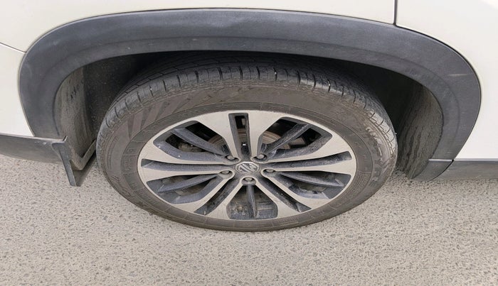 2021 MG HECTOR SHARP 2.0 DIESEL, Diesel, Manual, 96,609 km, tyre