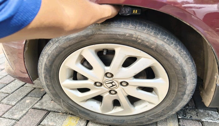 2015 Honda Mobilio 1.5L I-VTEC V, Petrol, Manual, 65,734 km, tyre