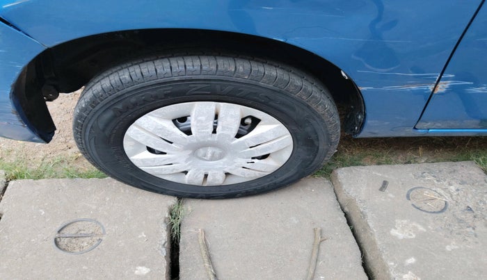 2018 Maruti Alto 800 LXI, Petrol, Manual, 29,830 km, tyre