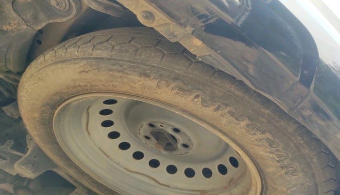 2023 Mahindra XUV700 AX 5 D MT 5 STR, Diesel, Manual, 84,141 km, tyre