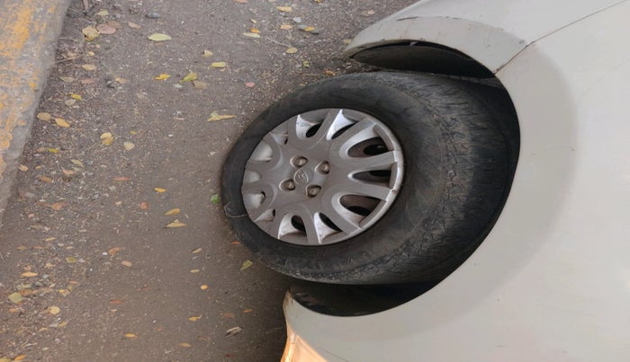 2012 Hyundai i20 MAGNA 1.2, Petrol, Manual, 73,501 km, tyre