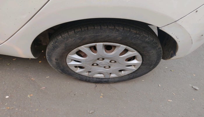 2012 Hyundai i20 MAGNA 1.2, Petrol, Manual, 73,501 km, tyre