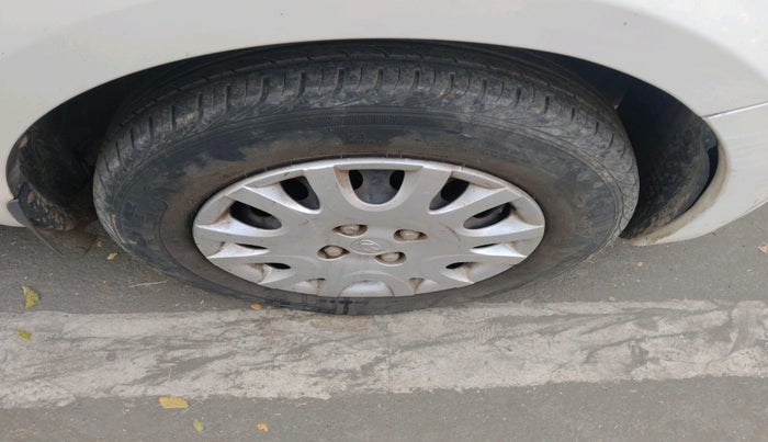 2012 Hyundai i20 MAGNA 1.2, Petrol, Manual, 73,501 km, tyre