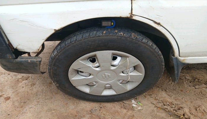 2012 Maruti Eeco 5 STR CNG WITH HTR, Petrol, Manual, 2,21,647 km, tyre