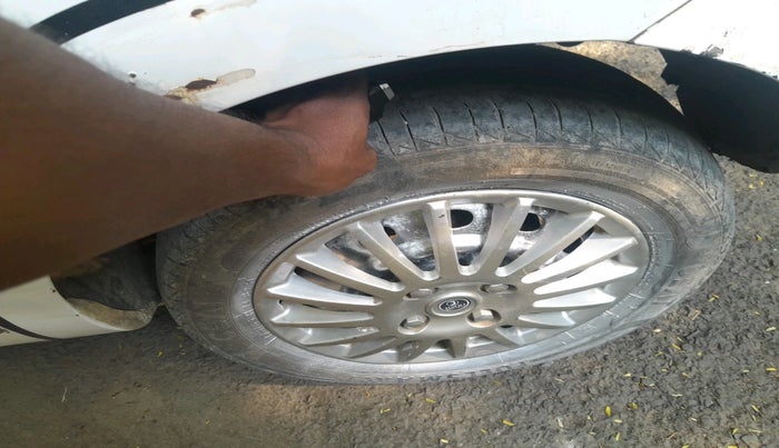 2010 Tata Indica Vista TERRA TDI, Diesel, Manual, 1,39,780 km, tyre