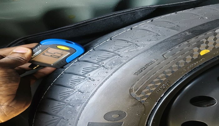 2024 Maruti Grand Vitara ALPHA SMART HYBRID, Petrol, Manual, 12,437 km, tyre