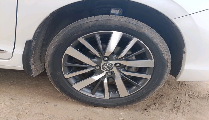 2021 Honda City 1.5L I-VTEC ZX, Petrol, Manual, 47,346 km, tyre