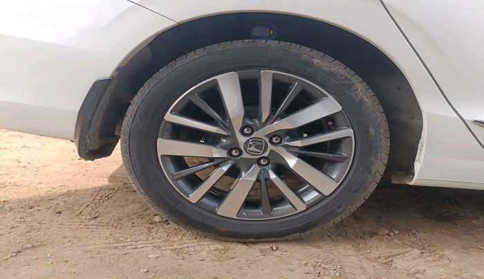 2021 Honda City 1.5L I-VTEC ZX, Petrol, Manual, 47,346 km, tyre