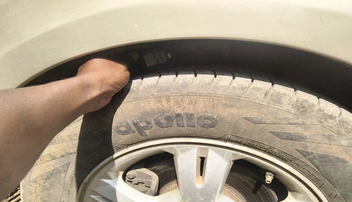 2011 Hyundai i20 ASTA 1.4 CRDI, Diesel, Manual, 1,36,813 km, tyre