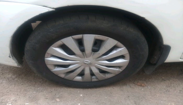 2013 Toyota Etios GD, Diesel, Manual, 1,42,153 km, tyre