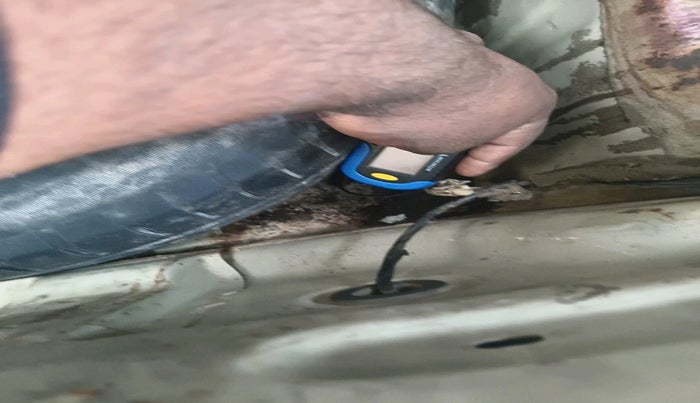 2013 Maruti Swift Dzire VXI, Petrol, Manual, 1,70,433 km, tyre