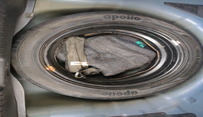 2015 Hyundai Elite i20 ASTA 1.4 CRDI, Diesel, Manual, 66,081 km, tyre