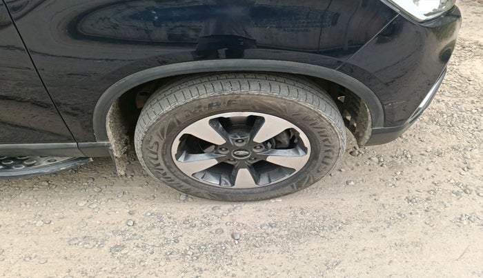 2022 Mahindra ALTURAS G4 2WD AT, Diesel, Automatic, 30,731 km, tyre