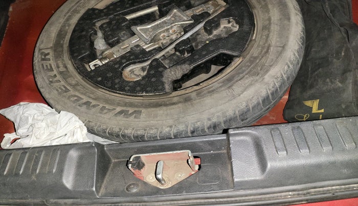 2017 Maruti Vitara Brezza VDI (O), Diesel, Manual, 1,10,803 km, tyre