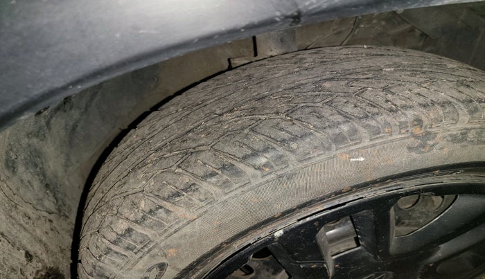 2017 Maruti Vitara Brezza VDI (O), Diesel, Manual, 1,10,803 km, tyre