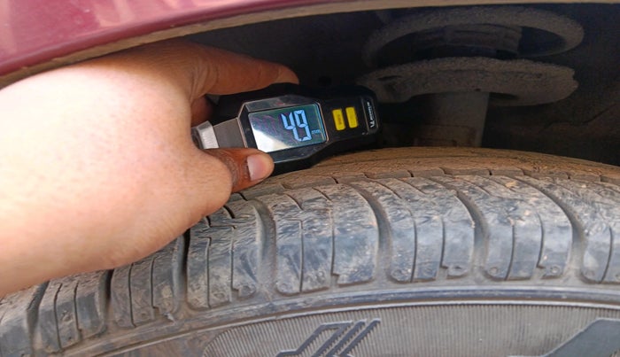 2014 Maruti Ertiga VXI, Petrol, Manual, 66,826 km, tyre