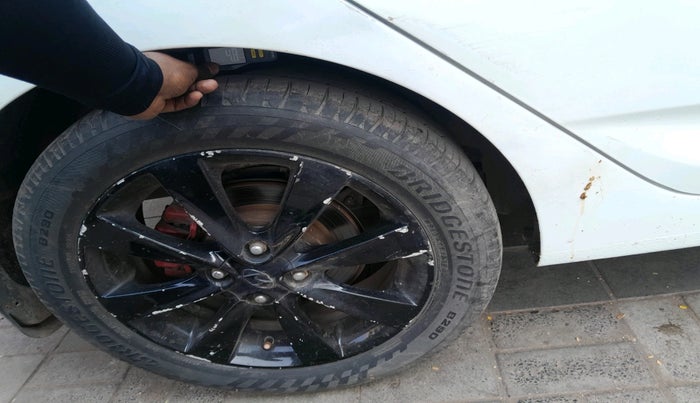 2012 Hyundai Verna FLUIDIC 1.6 VTVT SX, Petrol, Manual, 79,796 km, tyre