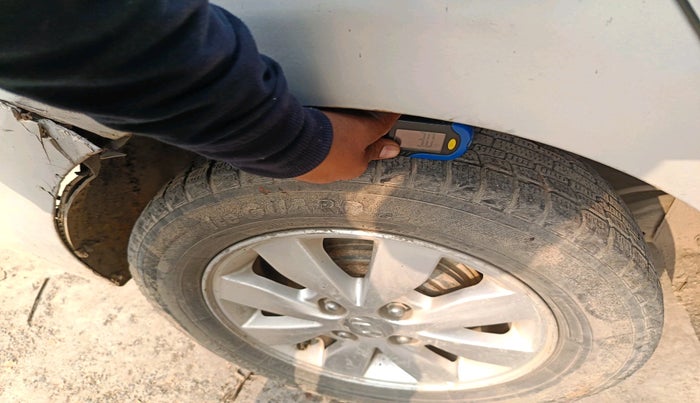 2015 Hyundai Xcent S 1.1 CRDI, Diesel, Manual, 93,192 km, tyre