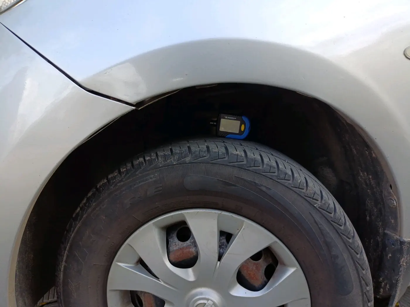 2015 Nissan Micra Active XV, Petrol, Manual, 58,469 km, tyre