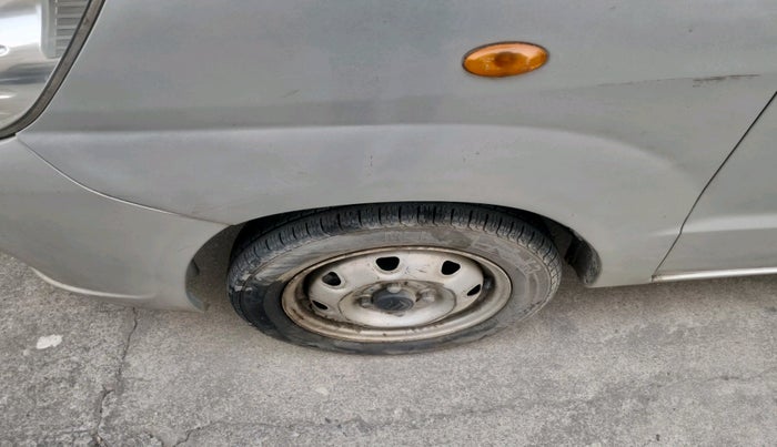 2012 Maruti Zen Estilo LXI, Petrol, Manual, 1,10,254 km, tyre