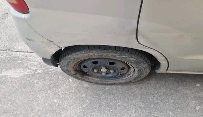 2012 Maruti Zen Estilo LXI, Petrol, Manual, 1,10,254 km, tyre