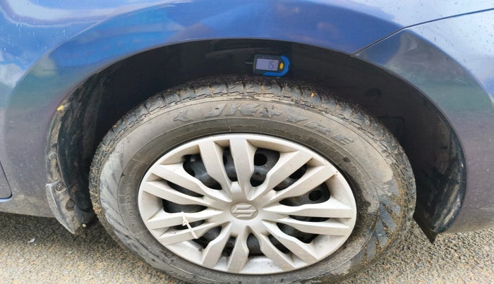 2023 Maruti Dzire VXI, Petrol, Manual, 30,142 km, tyre