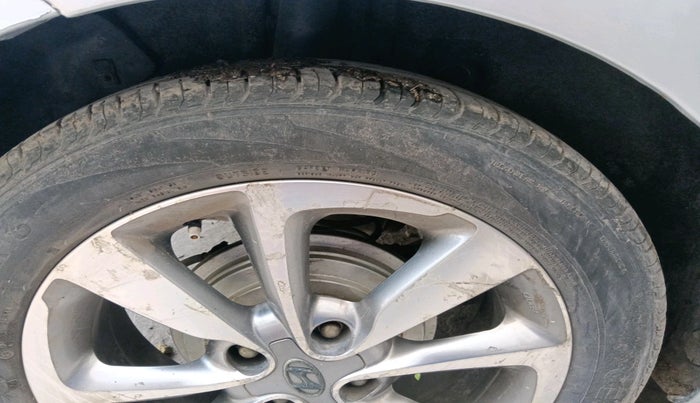 2015 Hyundai Elite i20 ASTA 1.2, Petrol, Manual, 54,105 km, tyre