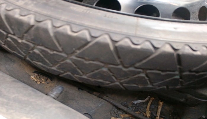 2013 Audi A4 2.0 TDI PREMIUM PLUS, Diesel, Automatic, 1,57,567 km, tyre