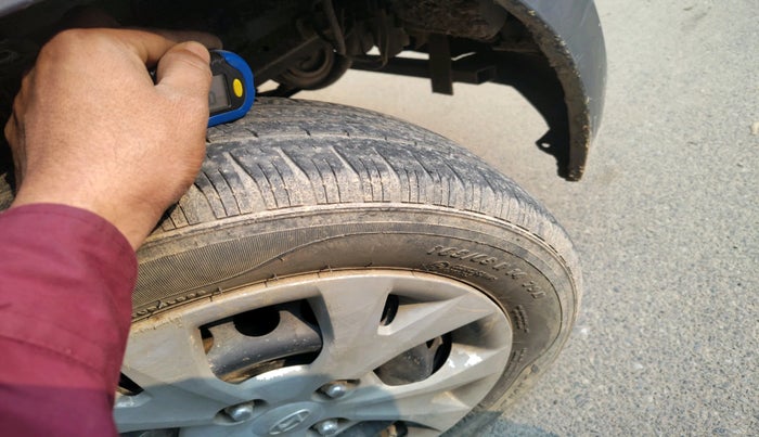 2013 Hyundai Grand i10 SPORTZ 1.2 KAPPA VTVT, Petrol, Manual, 99,094 km, tyre