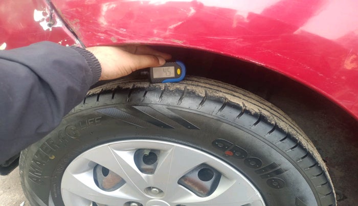 2014 Hyundai i20 SPORTZ 1.4 CRDI, Diesel, Manual, 1,38,310 km, tyre