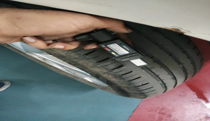 2015 Renault Duster 85 PS RXL DIESEL, Diesel, Manual, 90,551 km, tyre