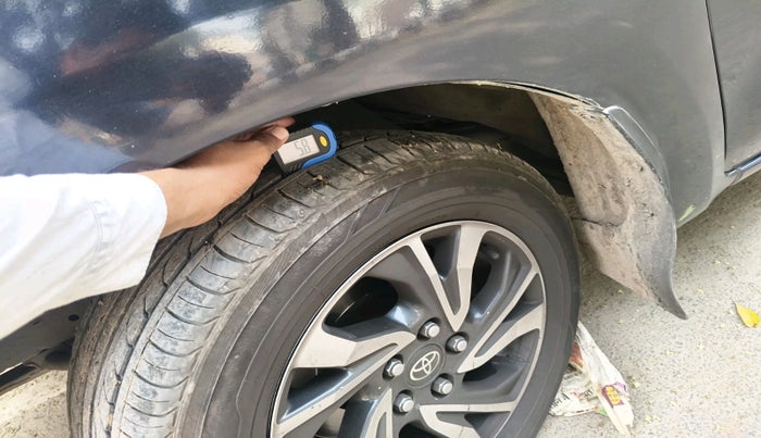 2021 Toyota Innova Crysta 2.4 VX 8 STR, Diesel, Manual, 1,13,526 km, tyre