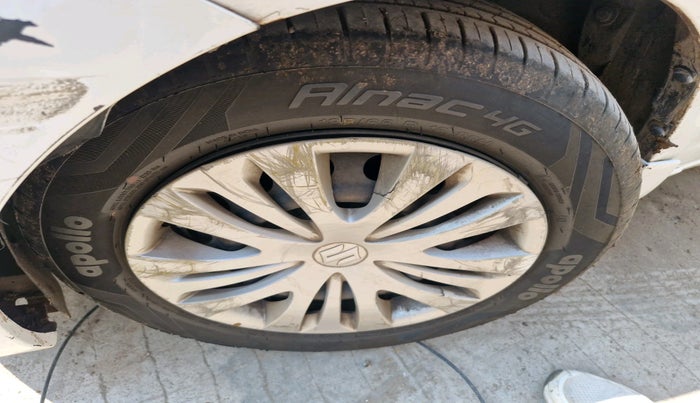 2015 Maruti Ertiga VDI, Diesel, Manual, 2,32,427 km, tyre