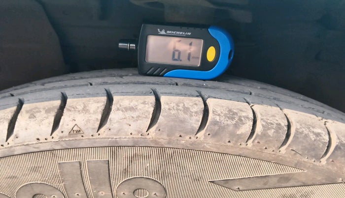 2014 Datsun Go D, Petrol, Manual, 57,900 km, tyre