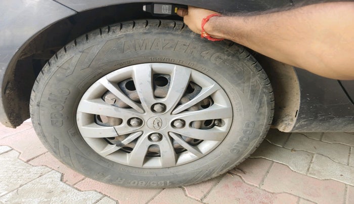 2013 Hyundai i10 MAGNA 1.1, Petrol, Manual, 1,23,421 km, tyre