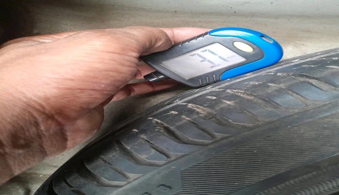 2019 Maruti Dzire VXI, Petrol, Manual, 68,041 km, tyre