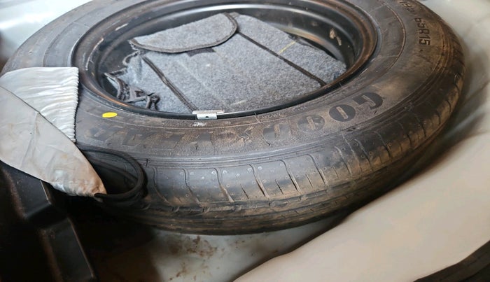 2020 KIA SONET HTX 1.5, Diesel, Manual, 44,838 km, tyre