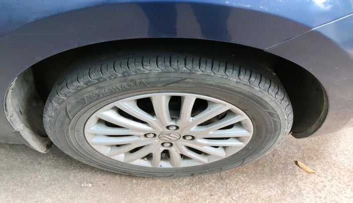2017 Maruti Dzire ZXI, Petrol, Manual, 1,14,275 km, tyre