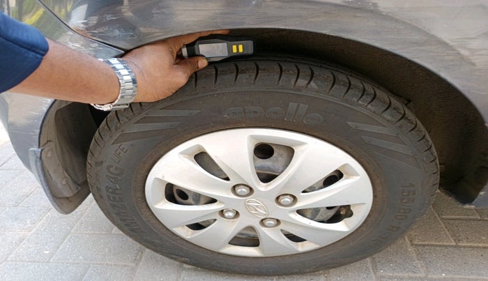 2011 Hyundai i10 SPORTZ 1.2 AT, Petrol, Automatic, 30,259 km, tyre